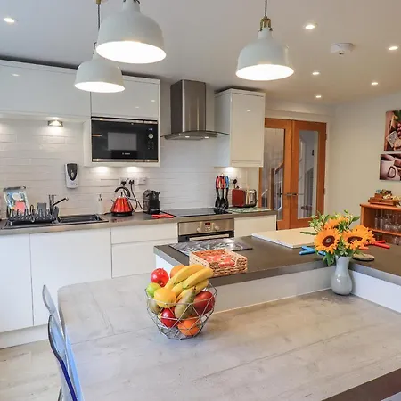 Holiday home Quarry End